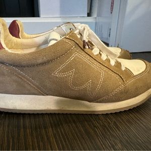 Birdies The Roadrunner LIMITED: Chai Spice Suede.